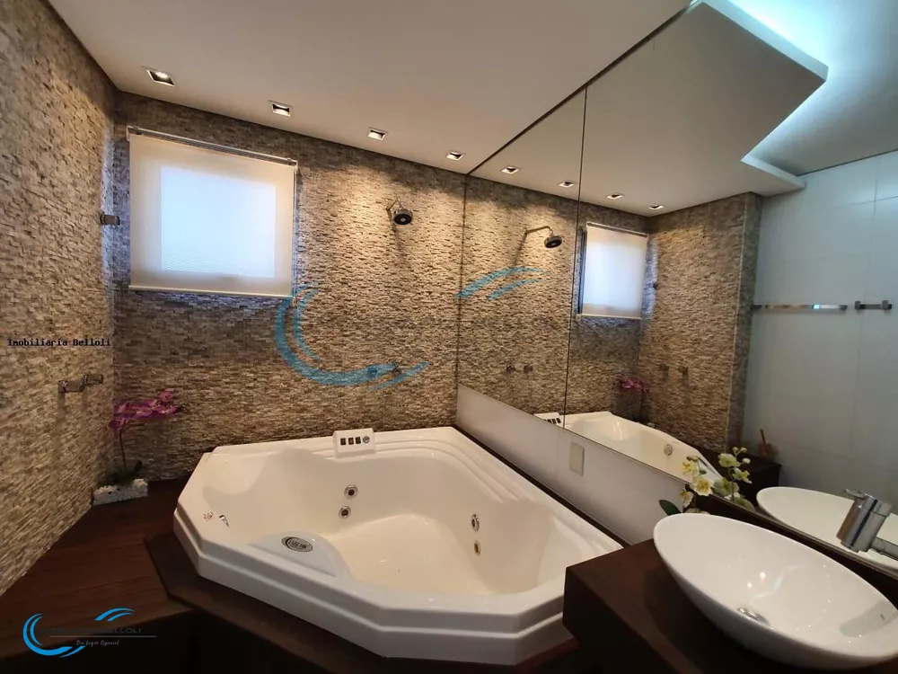 Cobertura, 3 quartos, 210 m² - Foto 4