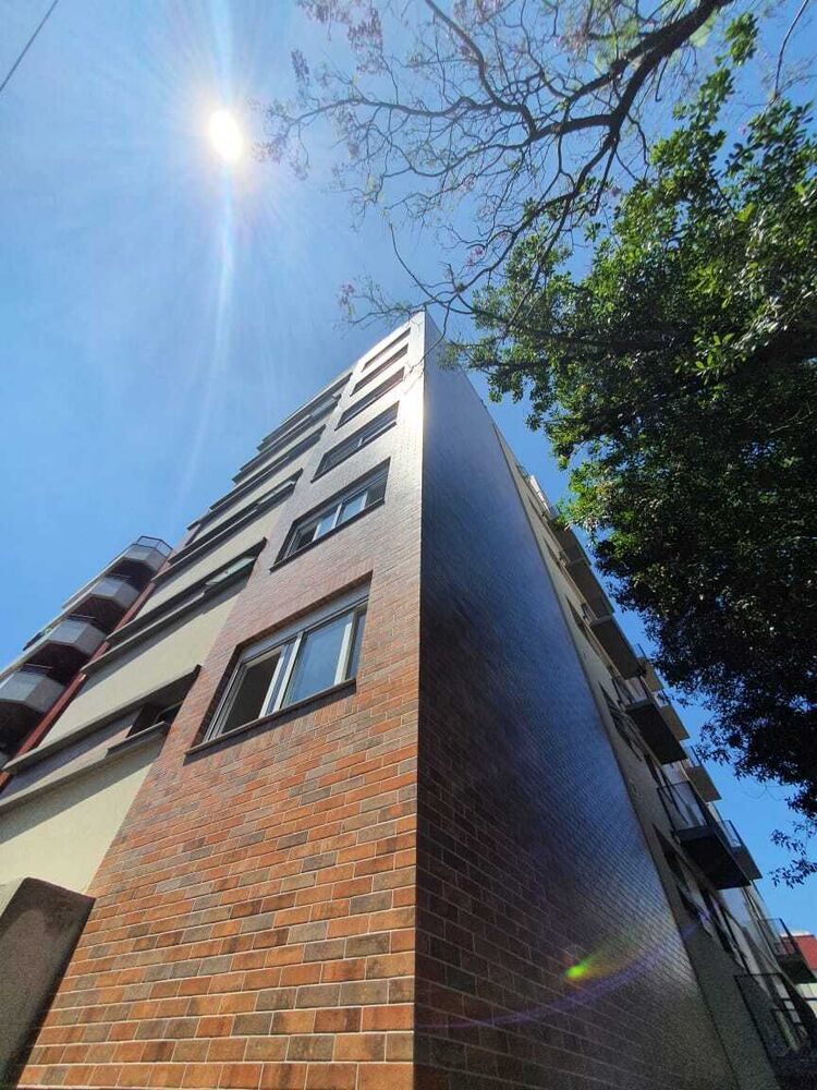 Apartamento à venda com 2 quartos, 79m² - Foto 2