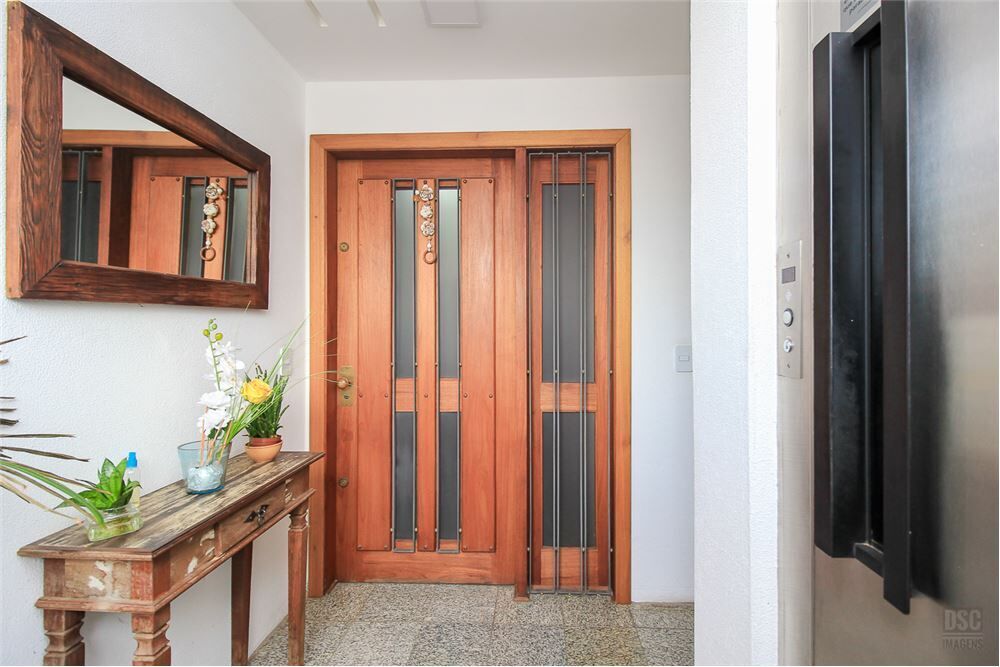 Apartamento à venda com 4 quartos, 217m² - Foto 14