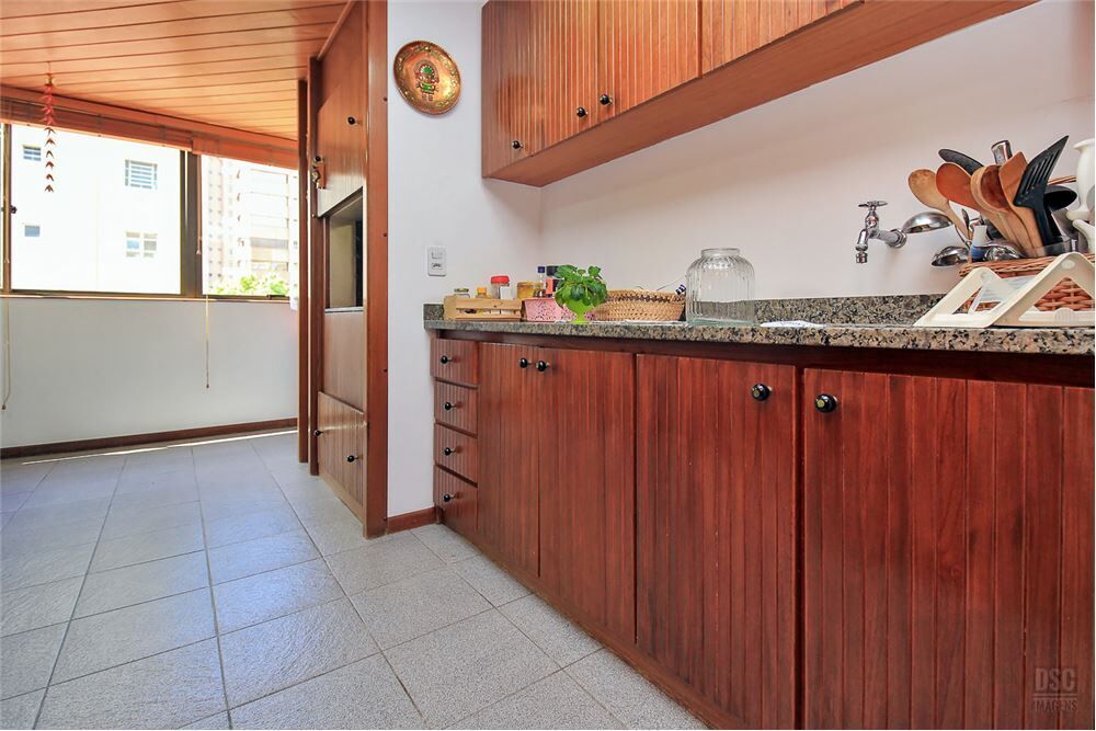 Apartamento à venda com 4 quartos, 217m² - Foto 20