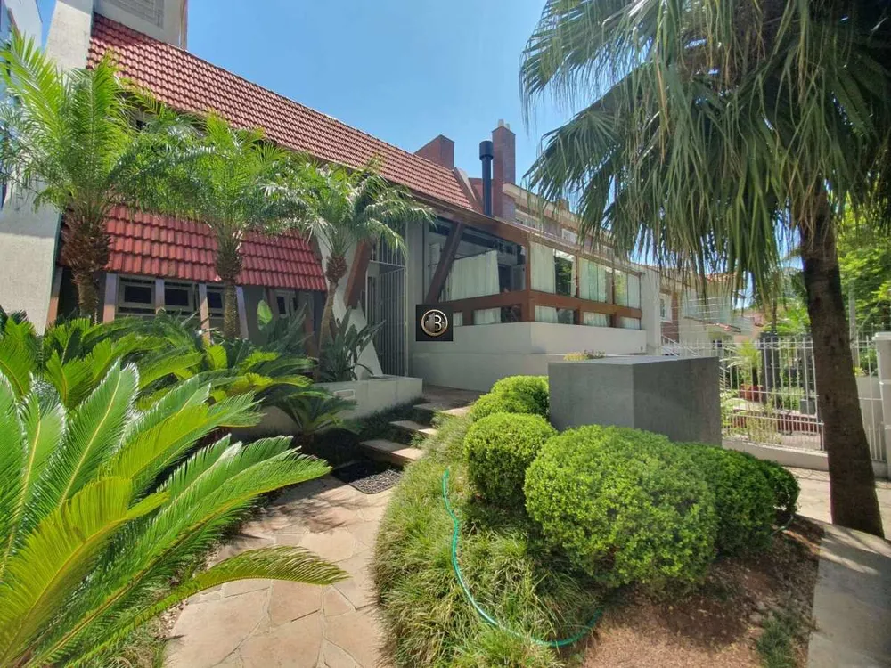 Casa, 4 quartos, 282 m² - Foto 1