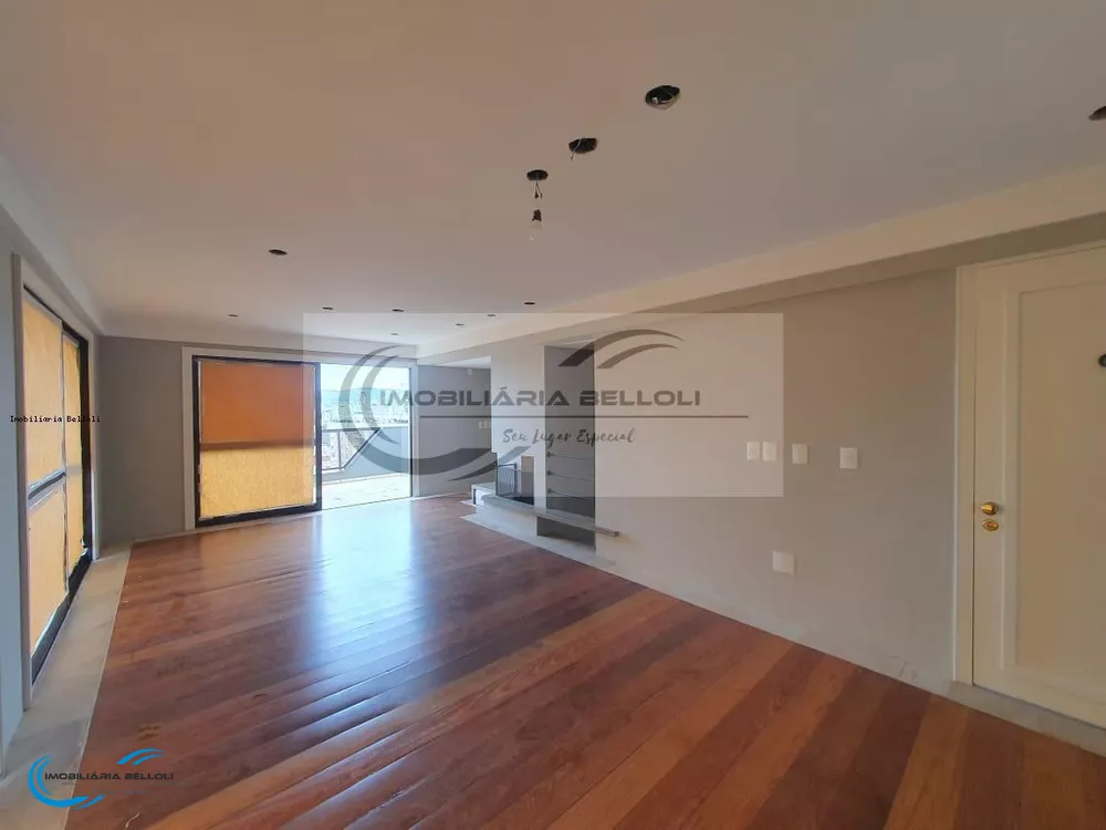 Cobertura à venda com 3 quartos, 360m² - Foto 4