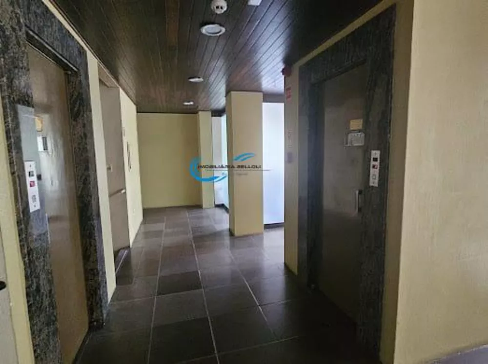 Apartamento à venda com 3 quartos, 150m² - Foto 3