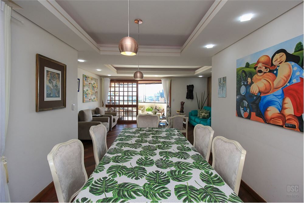 Apartamento à venda com 4 quartos, 159m² - Foto 2
