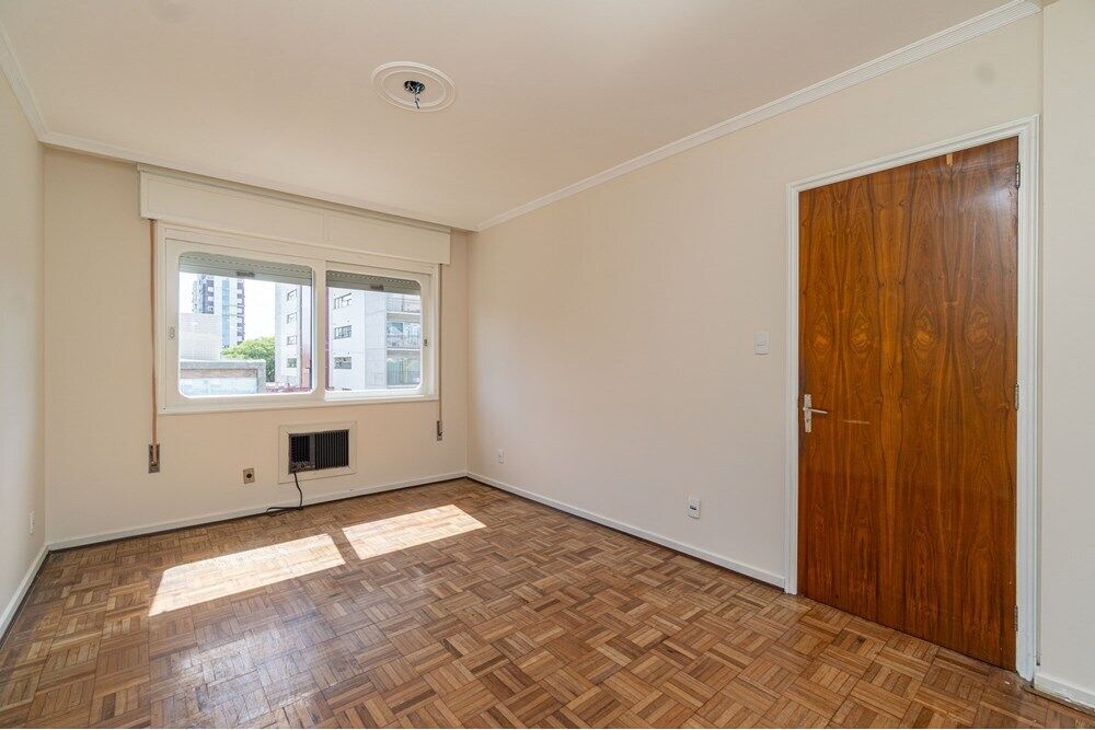 Apartamento à venda com 3 quartos, 125m² - Foto 7
