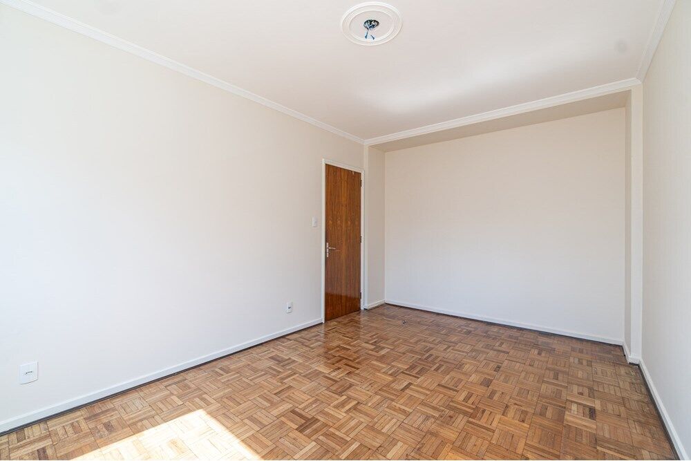 Apartamento à venda com 3 quartos, 125m² - Foto 10