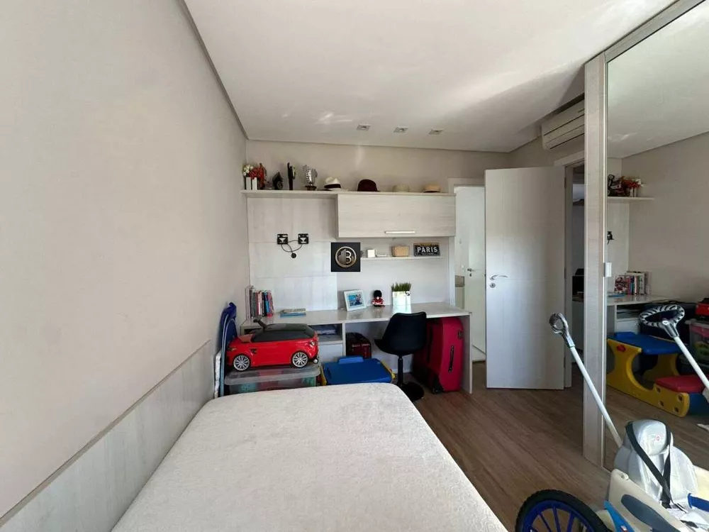 Apartamento, 3 quartos, 140 m² - Foto 2