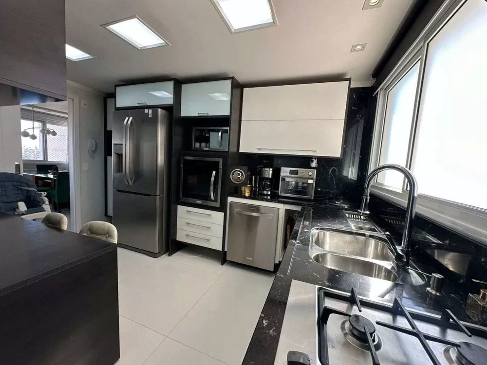 Apartamento, 3 quartos, 140 m² - Foto 1
