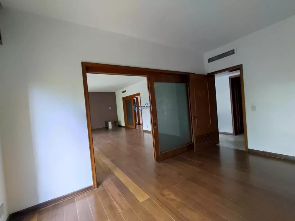 Apartamento para alugar com 3 quartos, 257m² - Foto 4