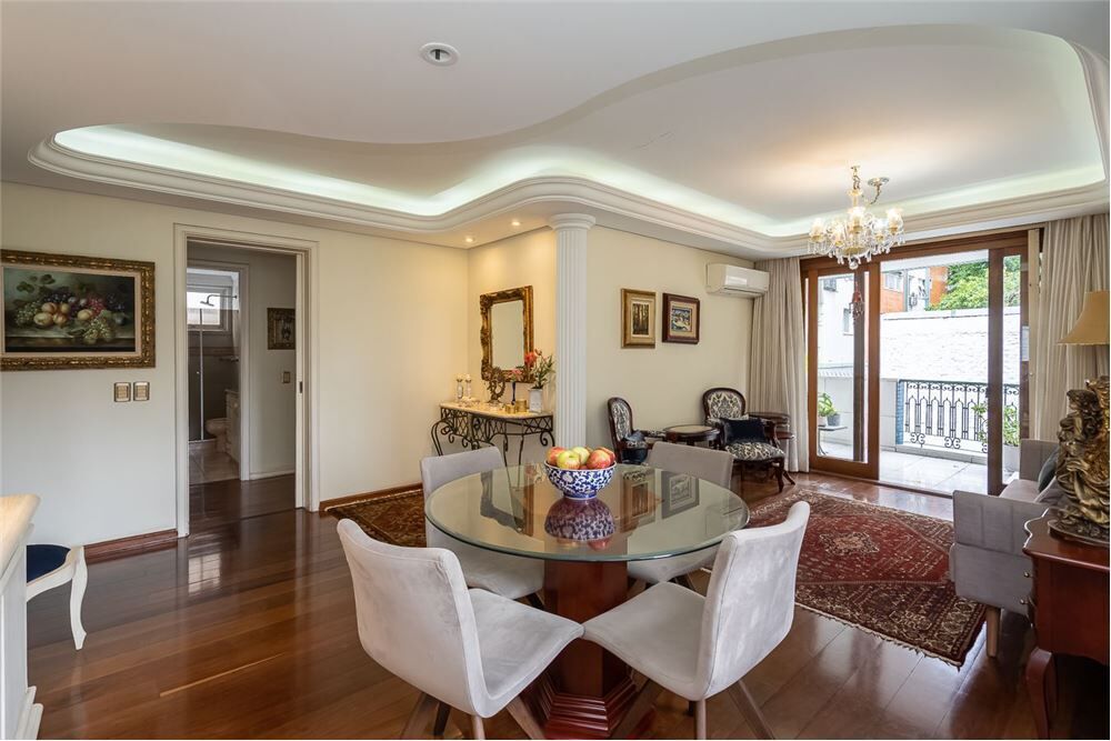 Apartamento à venda com 3 quartos, 131m² - Foto 7