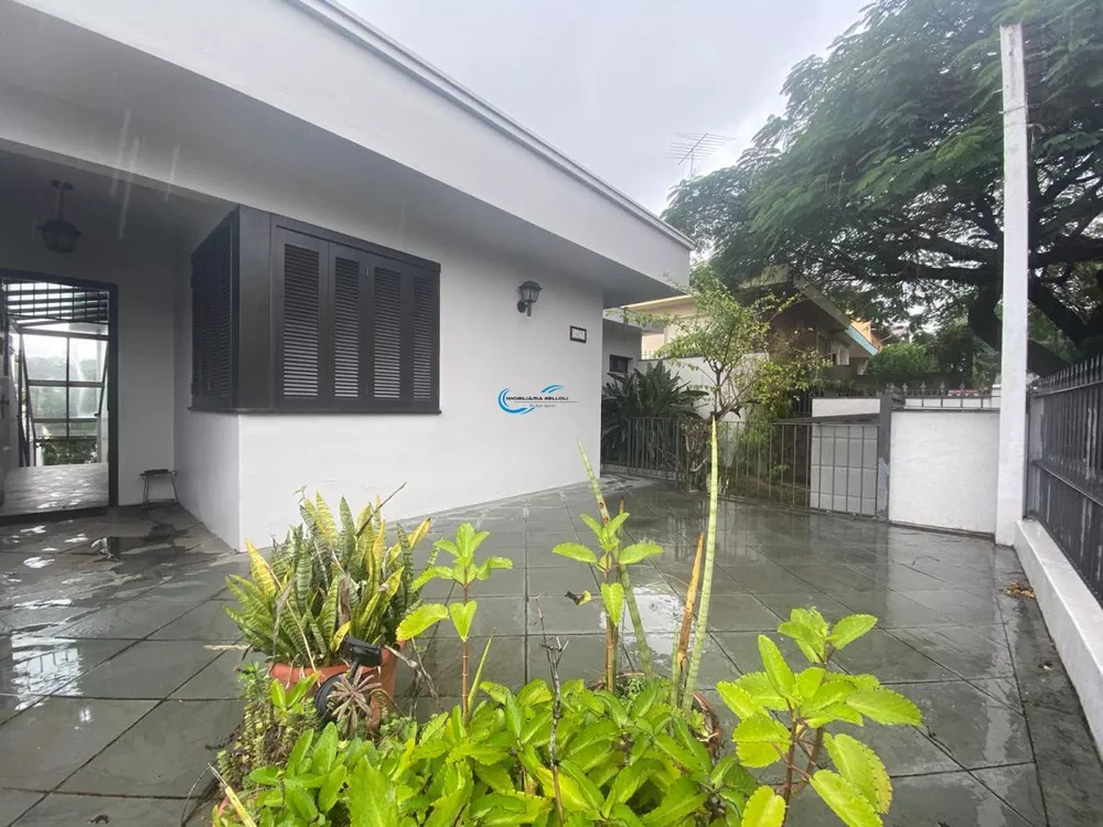 Casa, 3 quartos, 300 m² - Foto 1