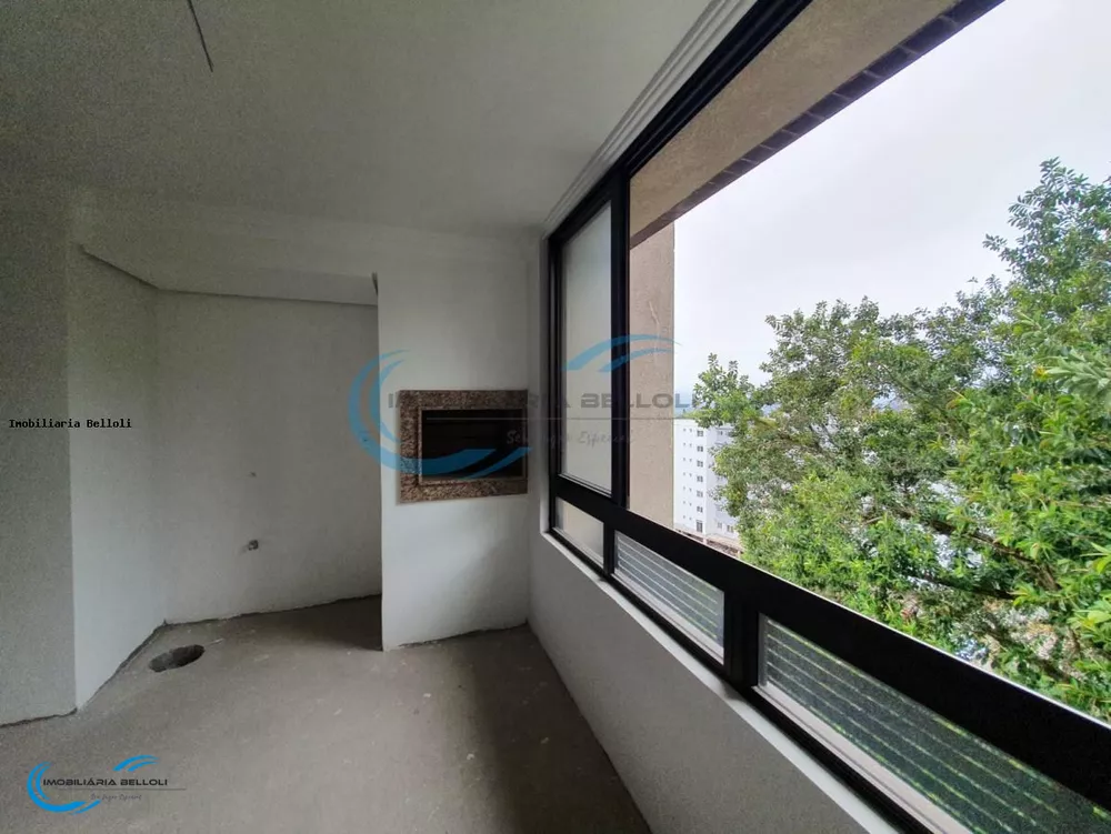 Apartamento à venda com 2 quartos, 79m² - Foto 3