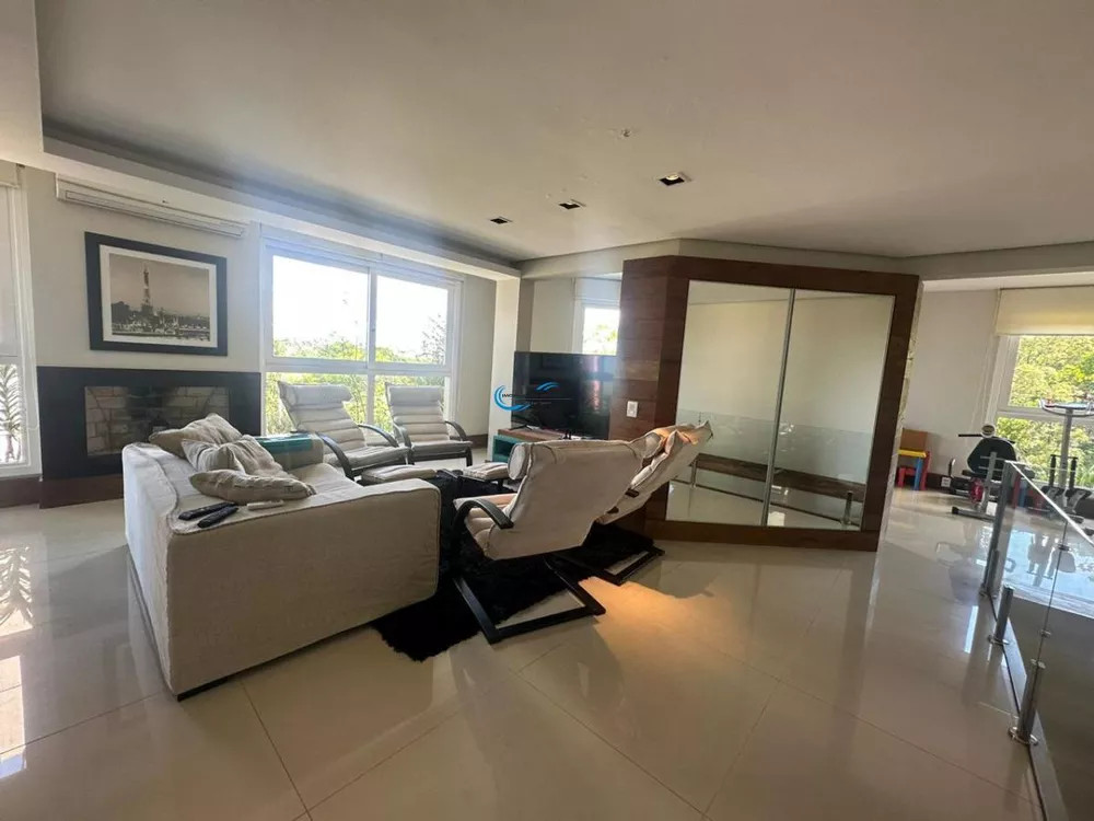 Cobertura, 3 quartos, 318 m² - Foto 1