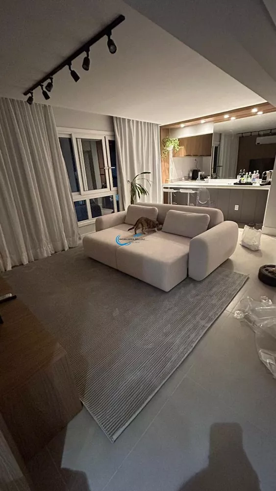 Apartamento à venda com 2 quartos, 87m² - Foto 2