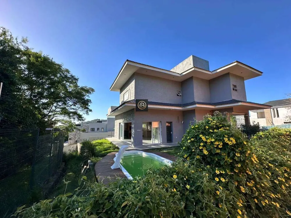 Casa, 3 quartos, 248 m² - Foto 2