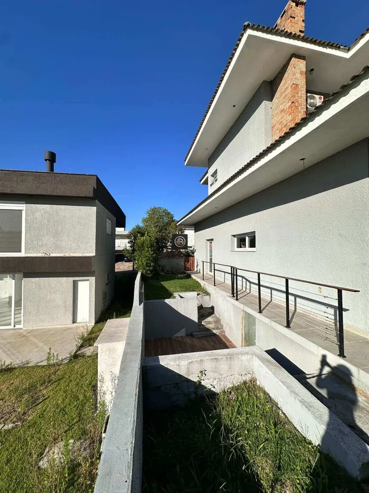 Casa, 3 quartos, 248 m² - Foto 3