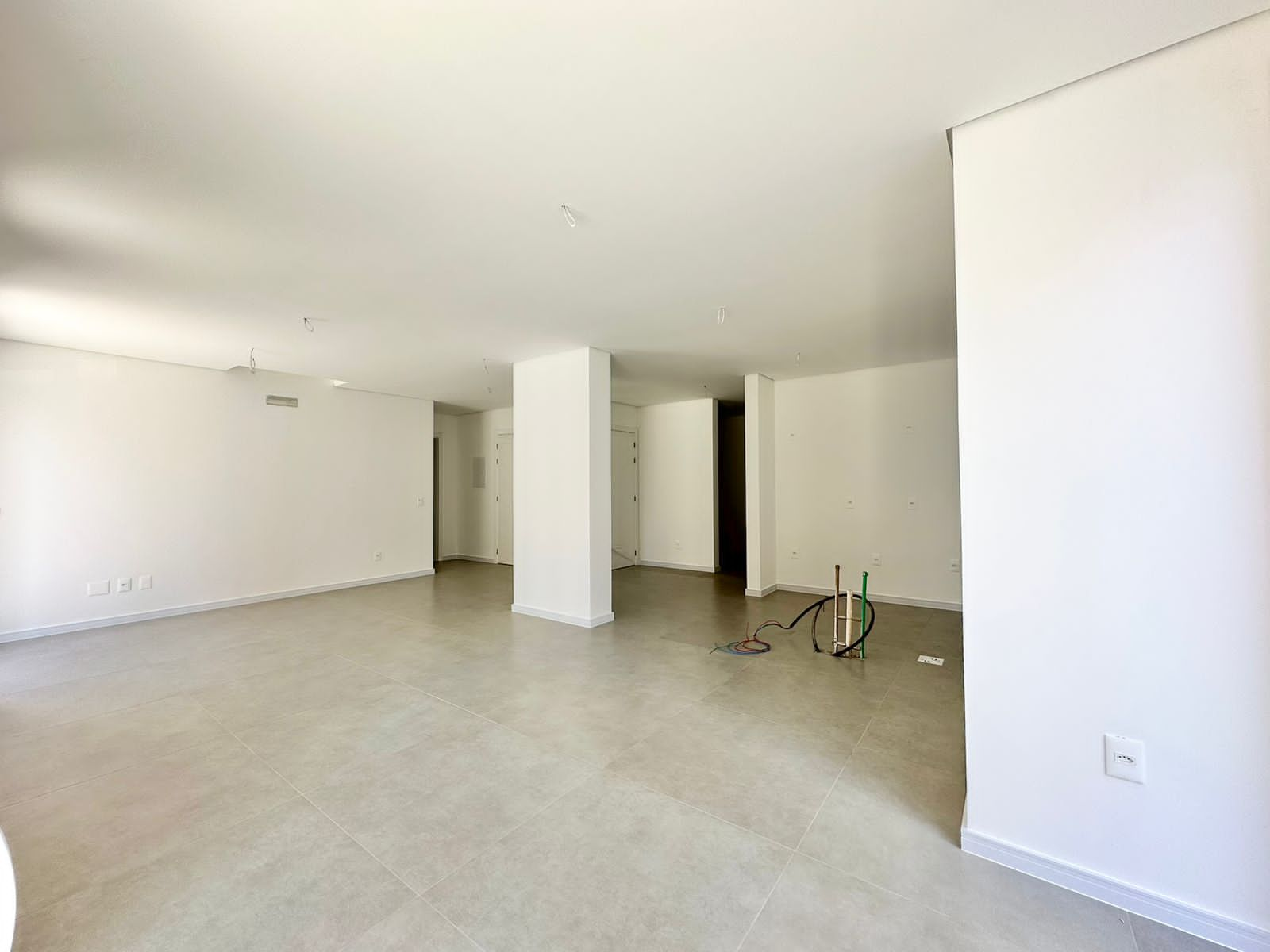 Apartamento à venda com 4 quartos, 246m² - Foto 14