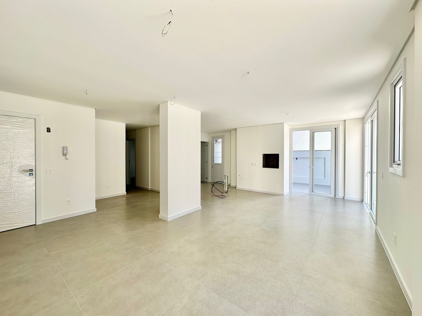 Apartamento à venda com 4 quartos, 246m² - Foto 5