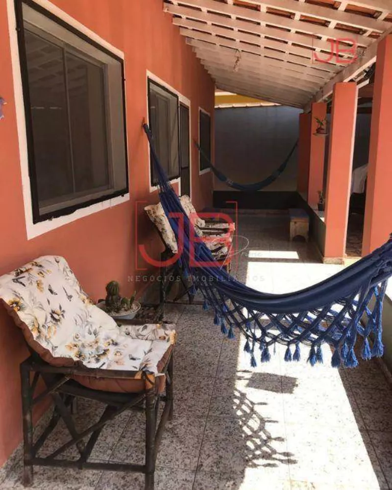 Casa, 3 quartos, 214 m² - Foto 1