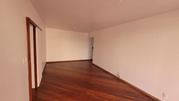 Apartamento à venda com 3 quartos, 101m² - Foto 3