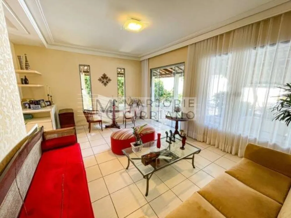 Casa, 4 quartos, 174 m² - Foto 1