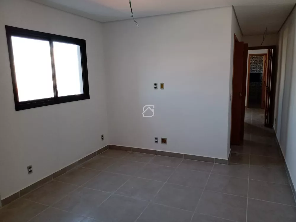 Apartamento à venda com 2 quartos, 39m² - Foto 2