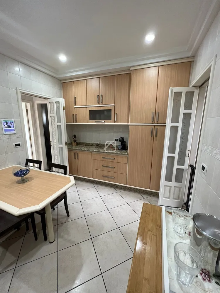 Casa, 3 quartos, 208 m² - Foto 11
