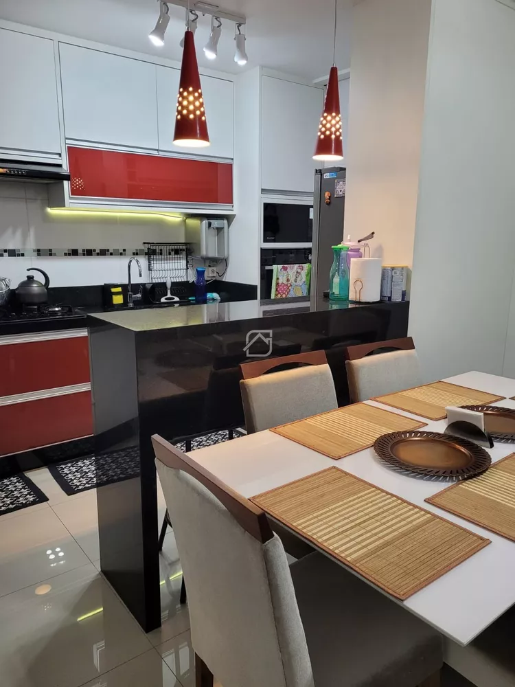 Apartamento à venda com 2 quartos, 72m² - Foto 3