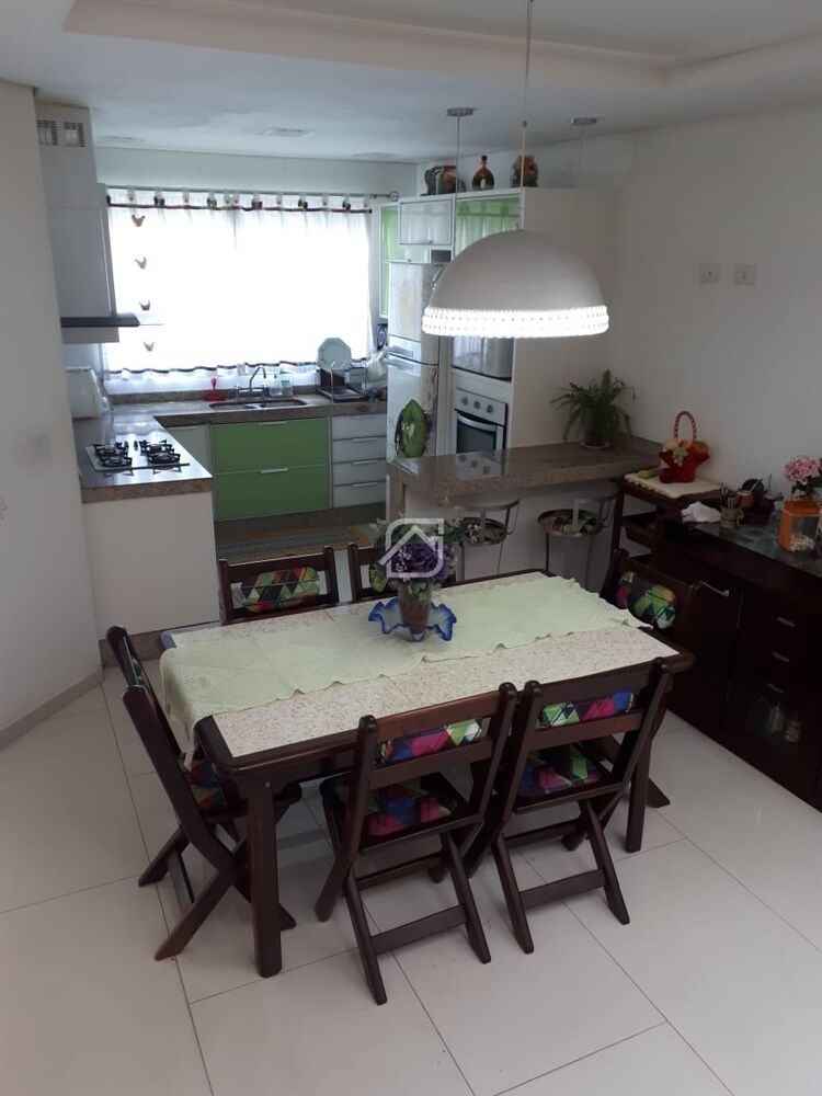 Casa, 3 quartos, 175 m² - Foto 2