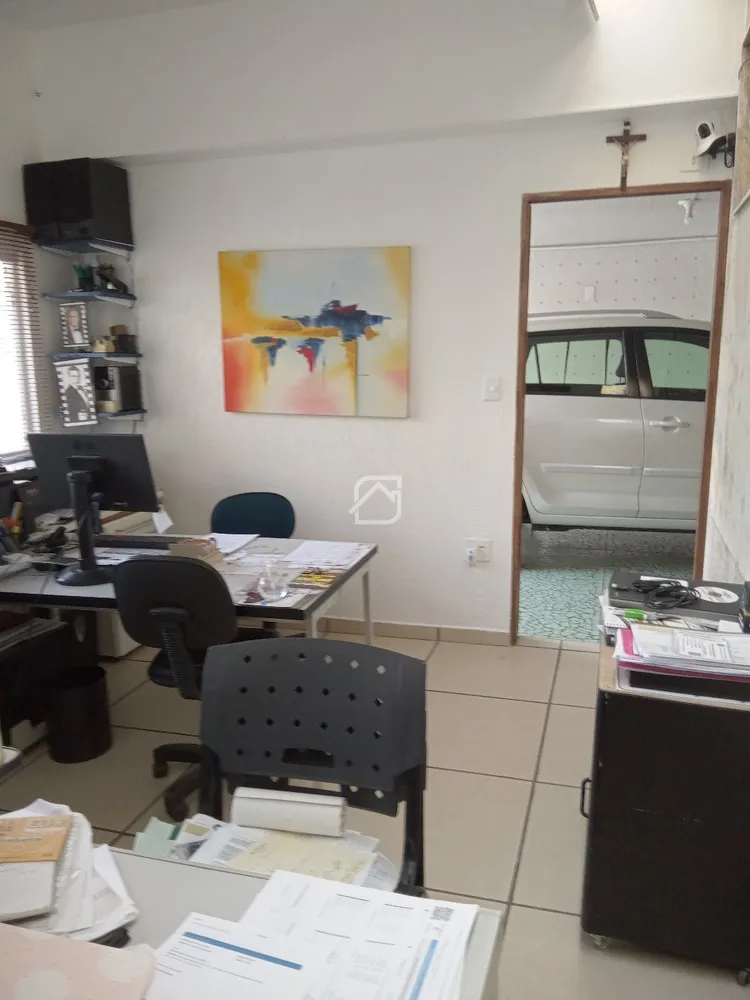 Casa, 3 quartos, 184 m² - Foto 1
