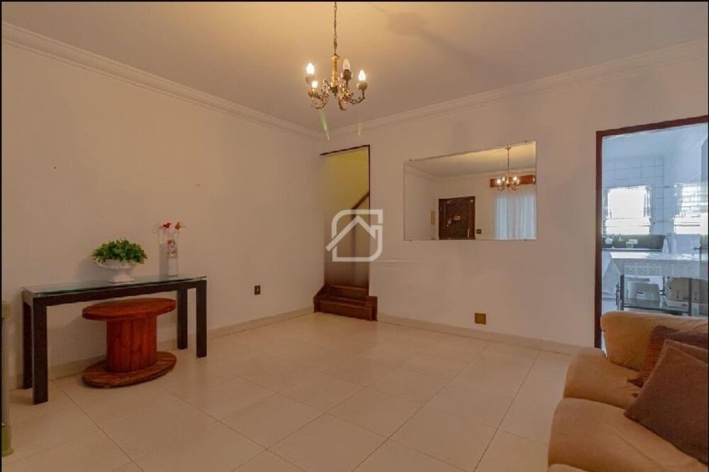 Casa, 3 quartos, 161 m² - Foto 1