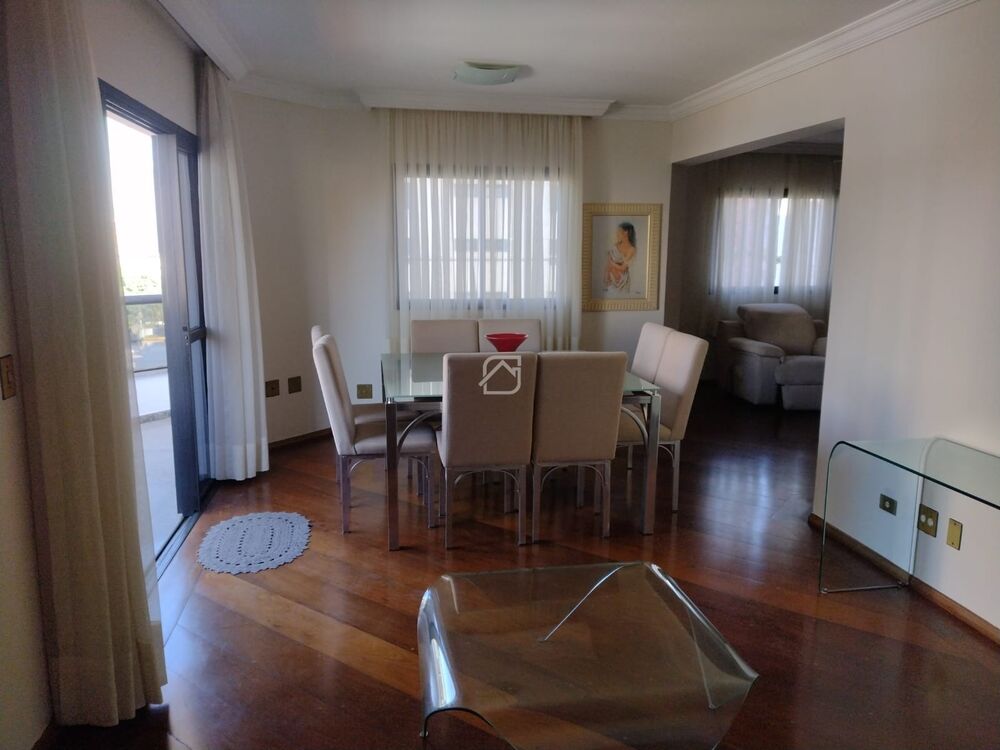 Apartamento, 3 quartos, 160 m² - Foto 1