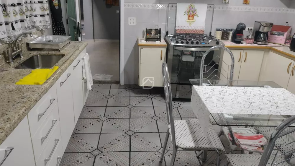 Casa, 3 quartos, 164 m² - Foto 3