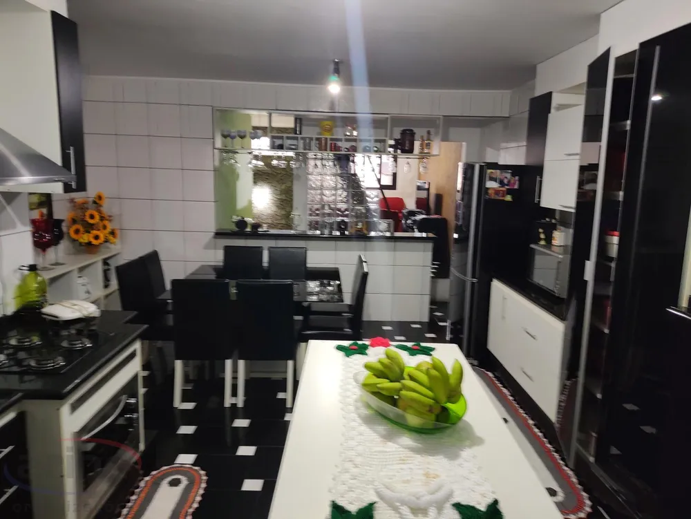 Sobrado, 5 quartos, 135 m² - Foto 2
