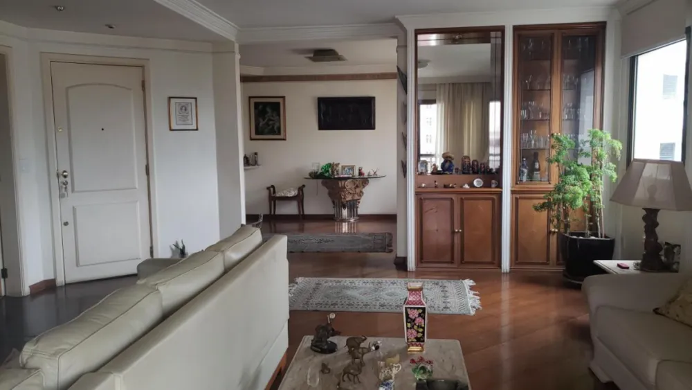Casa, 4 quartos, 227 m² - Foto 1