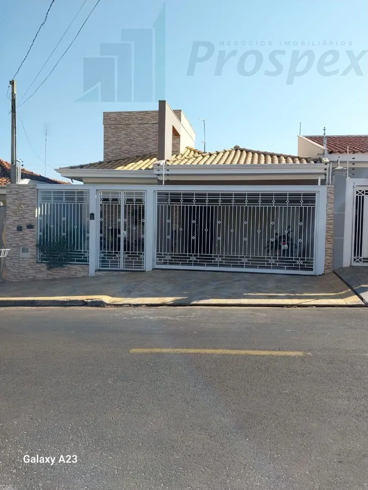 Casa, 3 quartos - Foto 1
