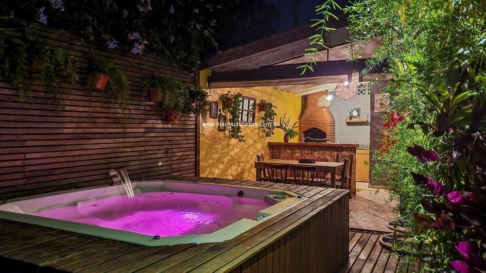 Casa à venda e temporada com 3 quartos, 150m² - Foto 2