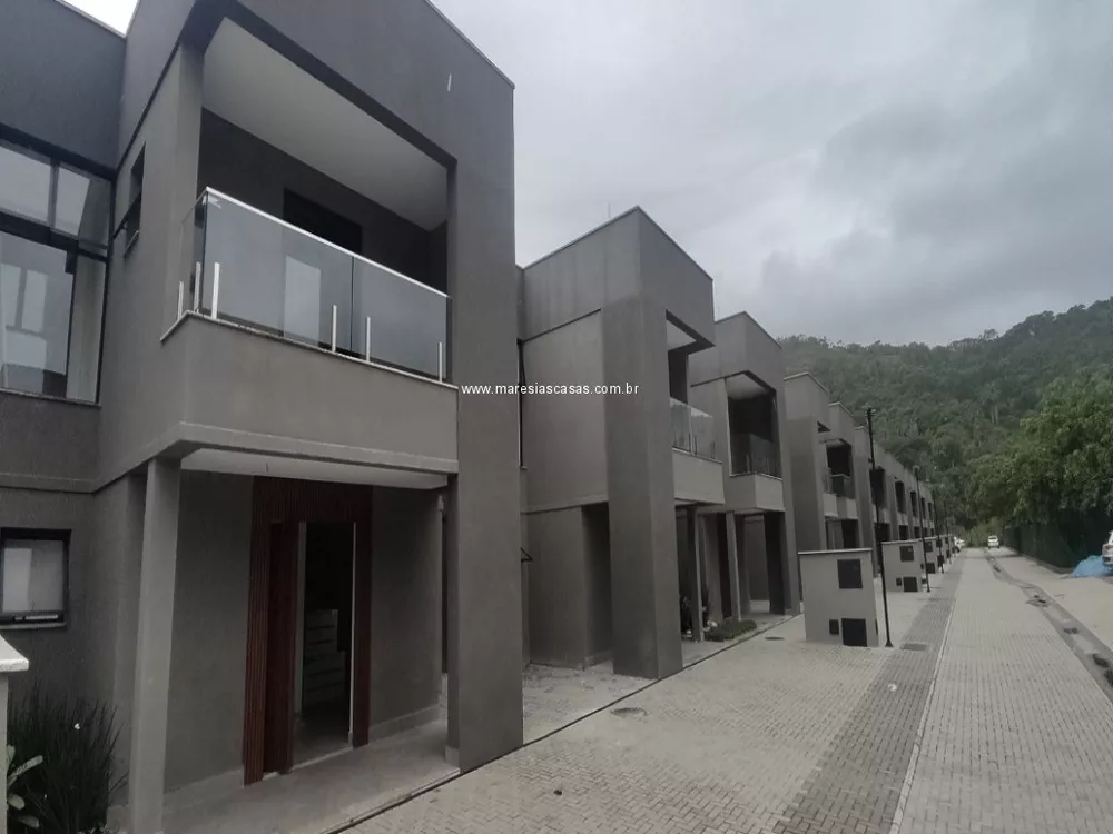 Casa à venda e temporada com 4 quartos, 220m² - Foto 3