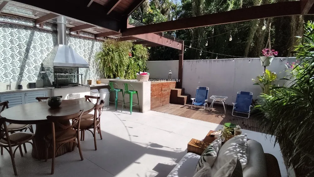 Casa, 3 quartos, 230 m² - Foto 1
