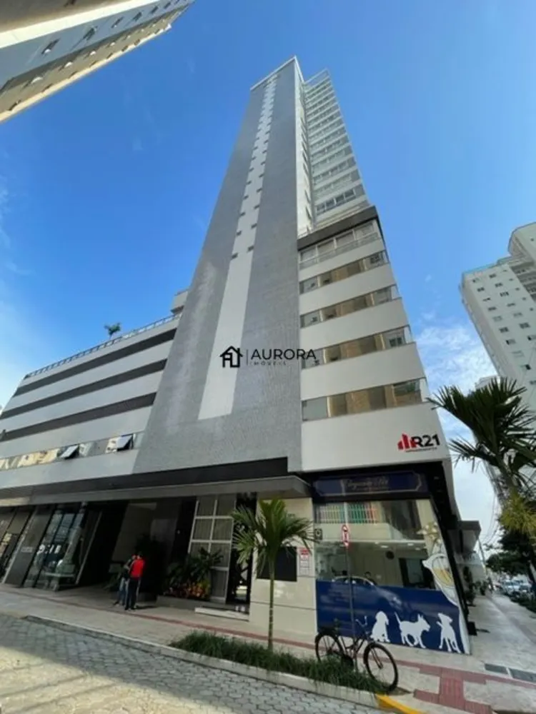 Cobertura, 3 quartos, 242 m² - Foto 1