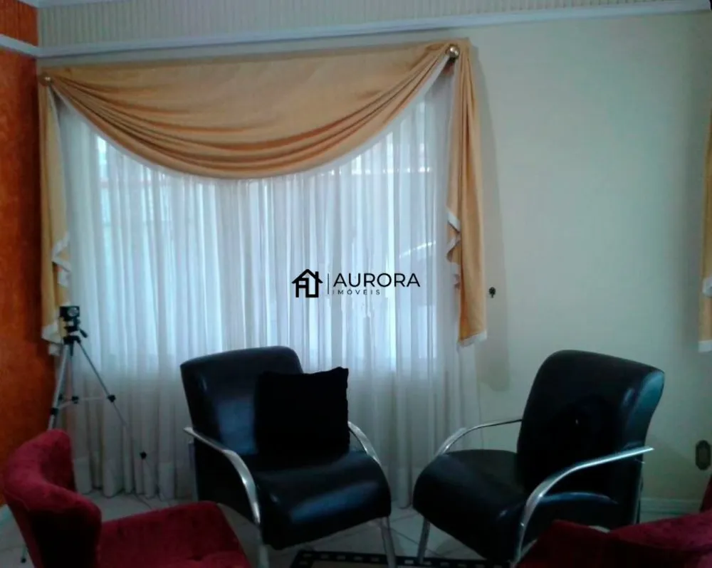 Casa, 4 quartos, 300 m² - Foto 4