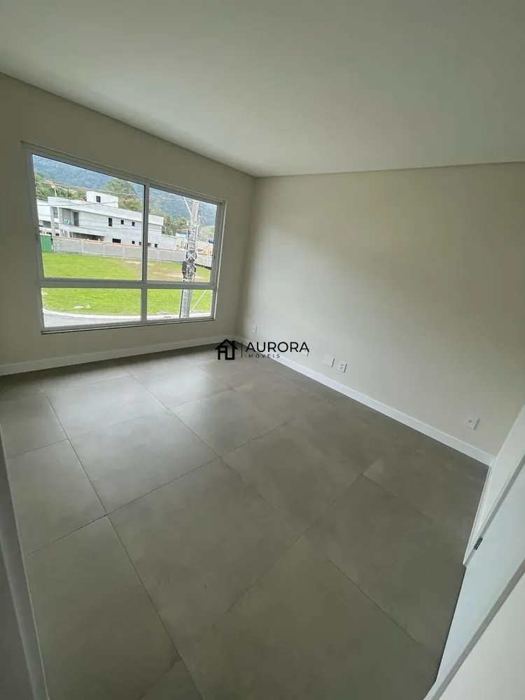 Casa, 3 quartos, 224 m² - Foto 4