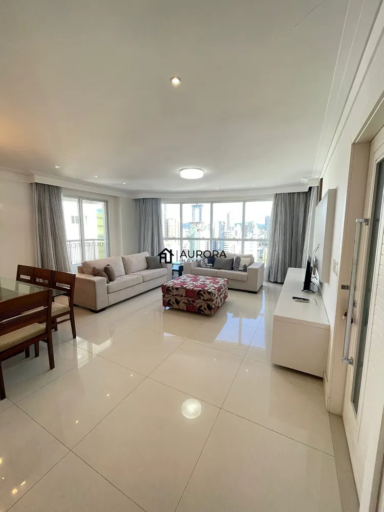 Apartamento, 3 quartos, 152 m² - Foto 2