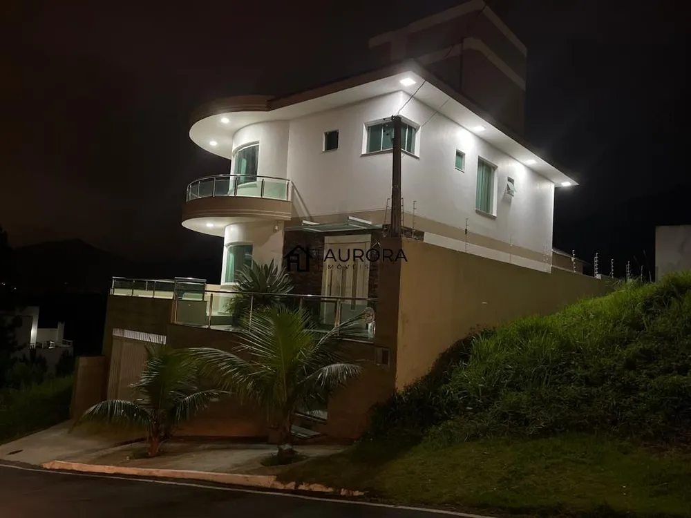 Casa, 4 quartos, 350 m² - Foto 1