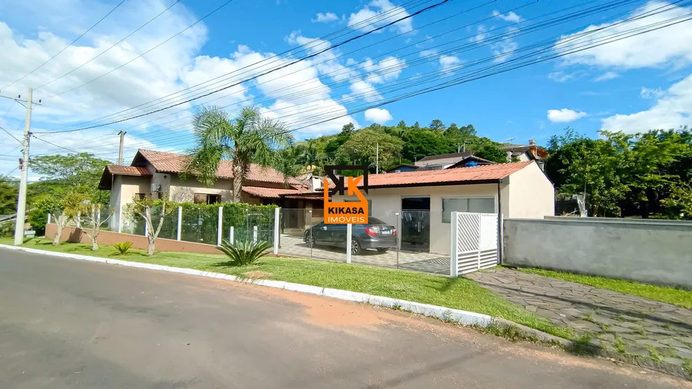 Casa, 2 quartos, 203 m² - Foto 1