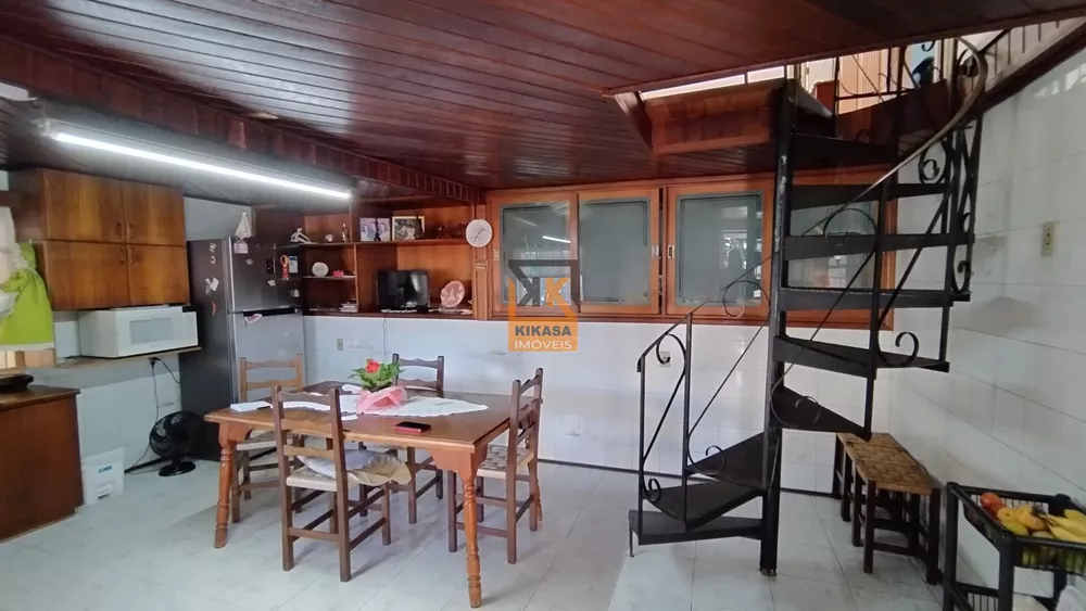 Casa, 4 quartos, 110 m² - Foto 1