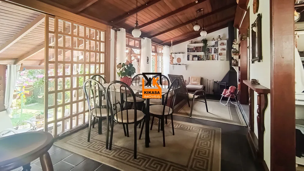 Casa, 3 quartos, 232 m² - Foto 2