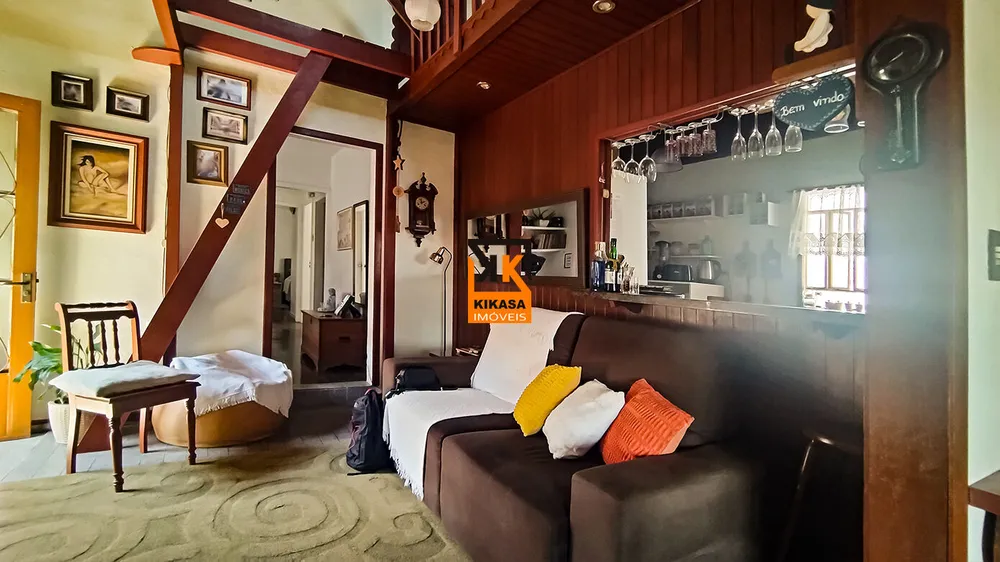 Casa, 3 quartos, 232 m² - Foto 1