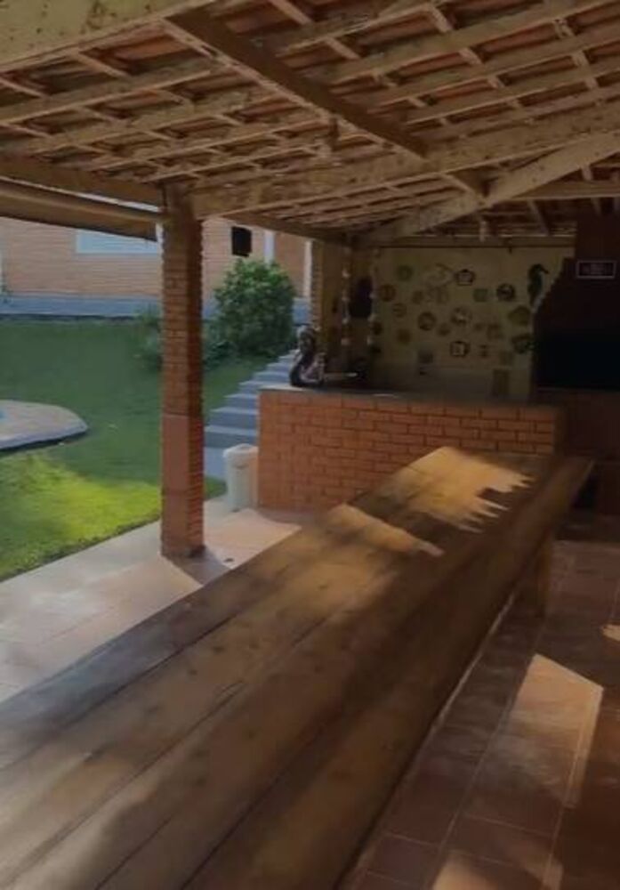 Fazenda à venda com 5 quartos, 10m² - Foto 1