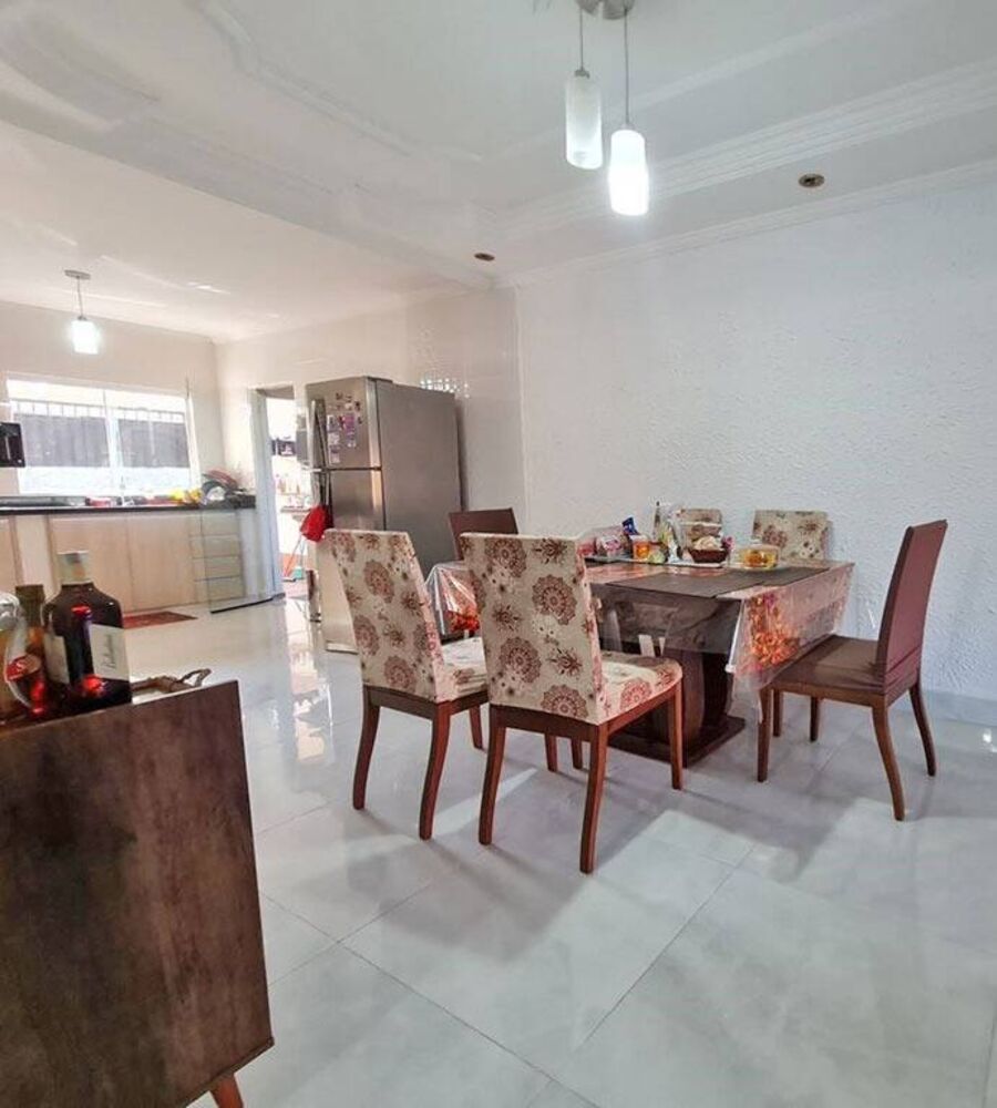 Casa à venda com 3 quartos, 150m² - Foto 2